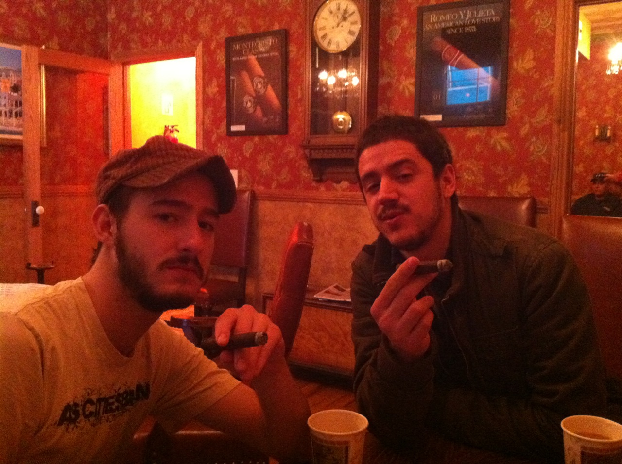 Edwards Tobacco smoking lounge