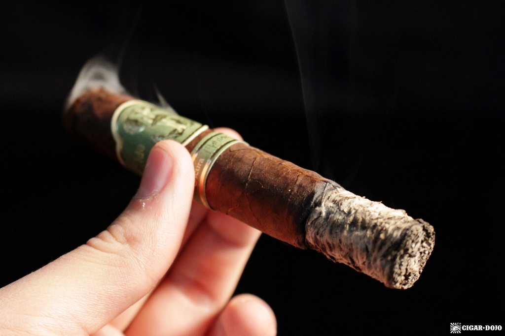 Matilde Oscura robusto cigar review