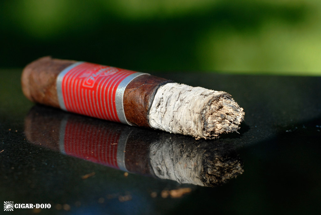 CAO Flathead V660 Carb cigar review