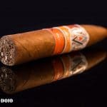 AVO Syncro Nicaragua Fogata Short Torpedo cigar foot