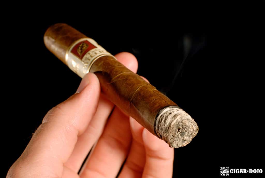 L'Atelier Côte d’Or La Tâche smoking cigar review