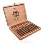 Herrera EstelĂ Miami cigar box open