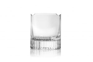 Davidoff Winston Churchill The Statesman whiskey rocks glass front