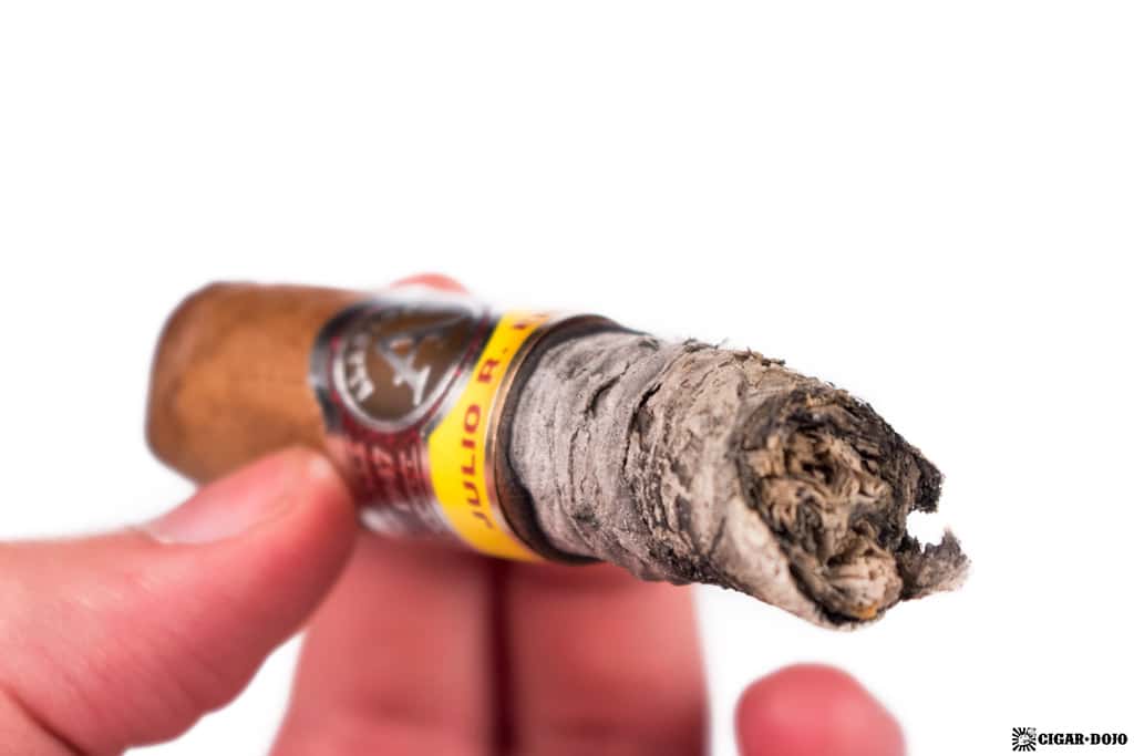 JRE Aladino Robusto cigar ash