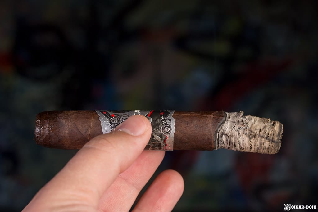 E.P. Carrillo Elencos Don Rubino cigar ash