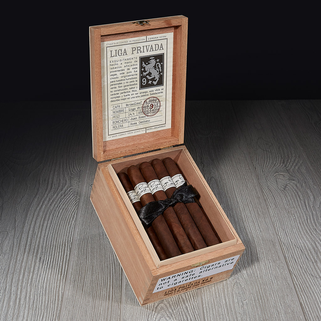 Drew Estate Liga Privada No. 9 Corona Viva