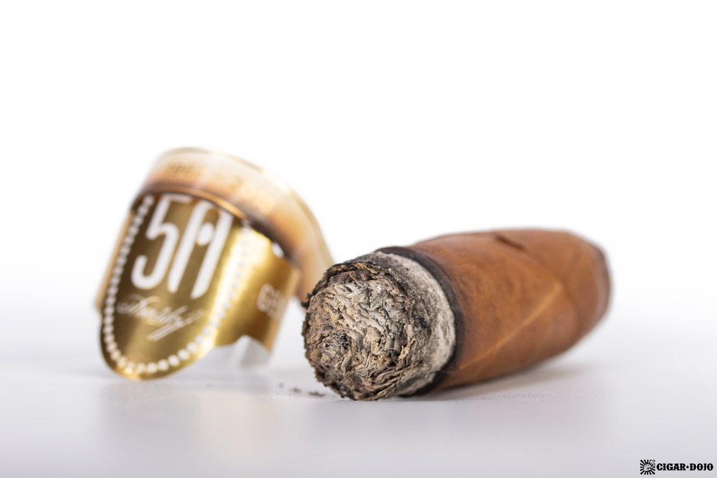 Davidoff 50th Diademas Finas cigar nubbed