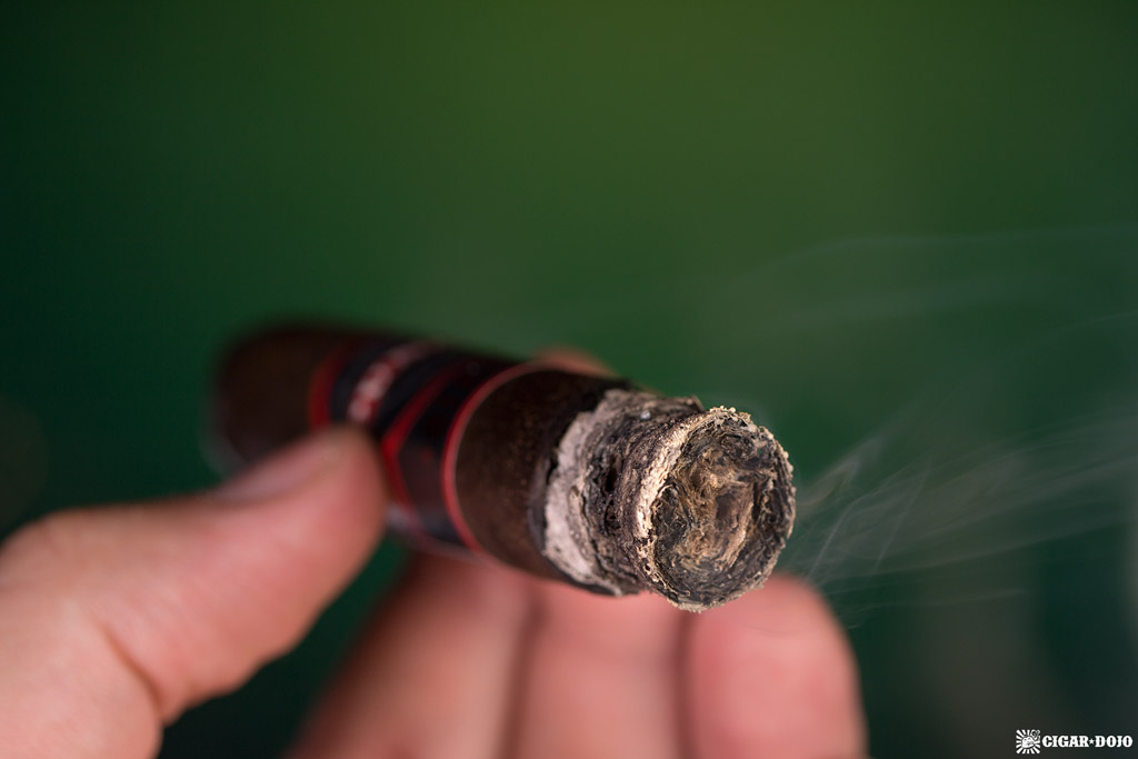 Punch Diablo Scamp cigar ash