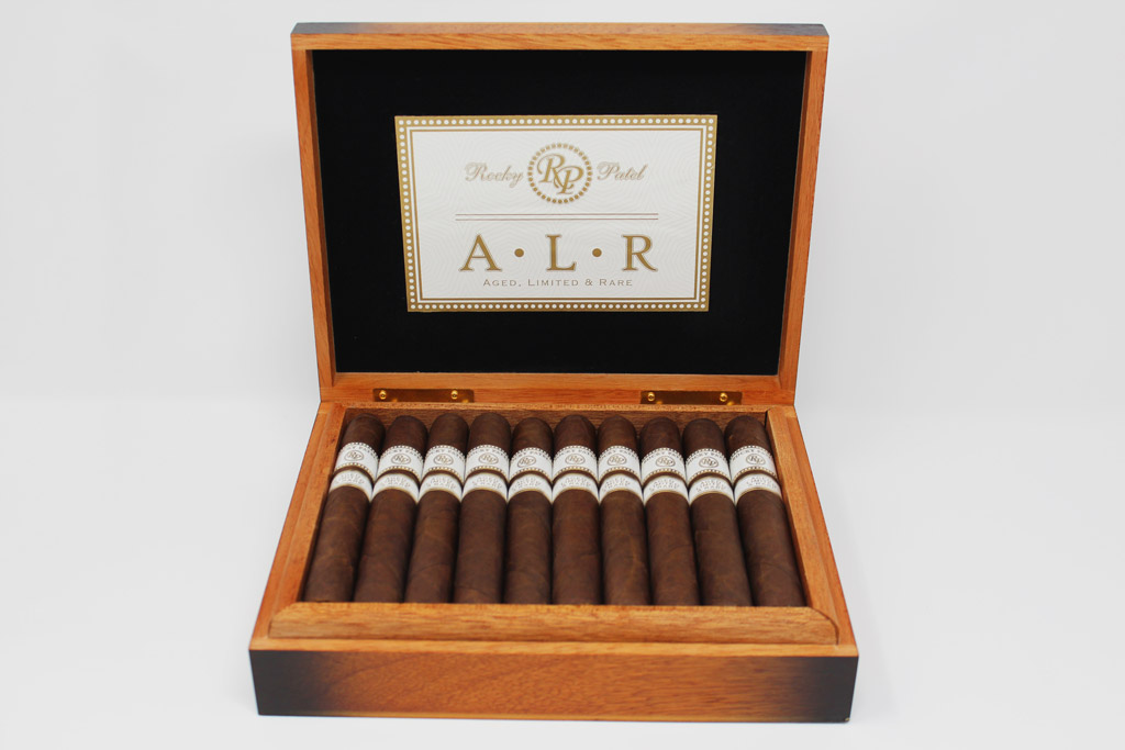 Rocky Patel ALR box open