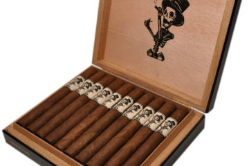 Sombrero de Copa cigar box open