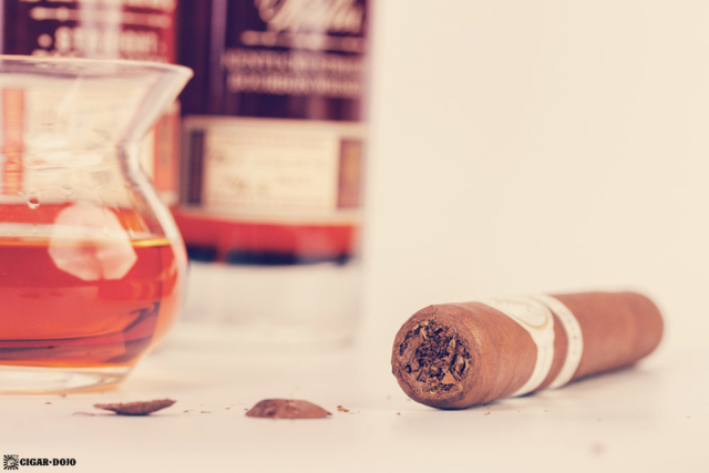 Davidoff Cigar Dojo Exclusive 2018 cut head