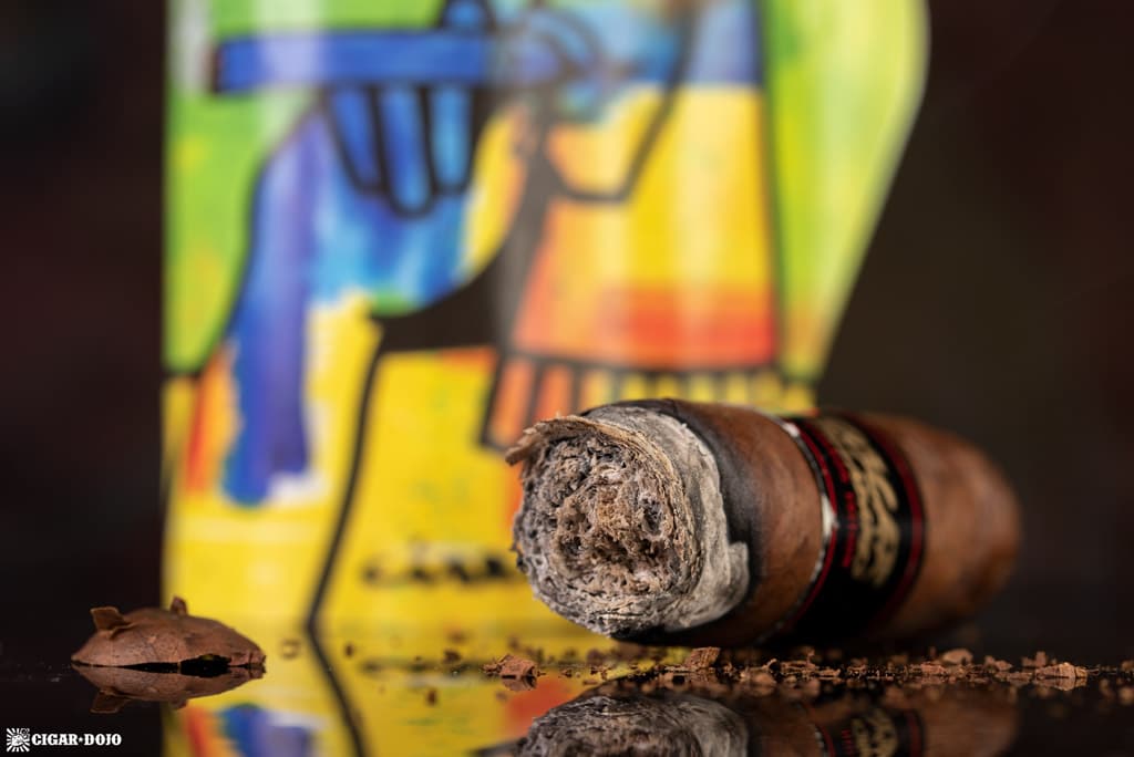 Oscar Valladares Ciseron Edition cigar nub finished