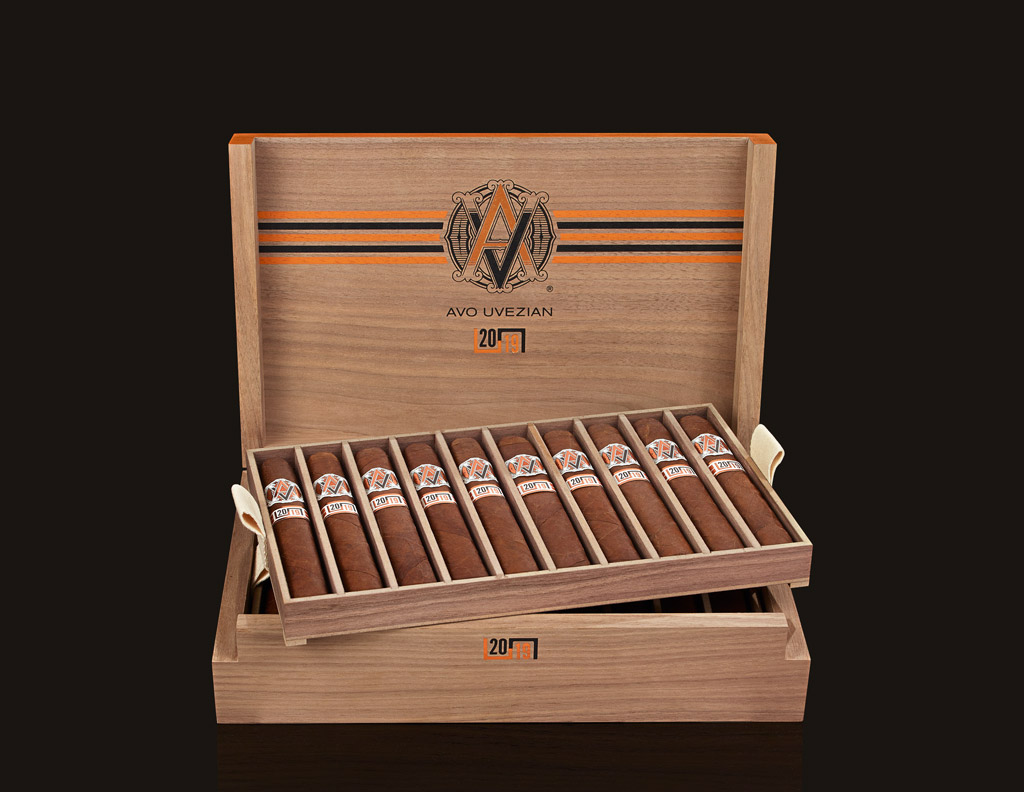 AVO Cigars Improvisation Series LE19 factory mold box