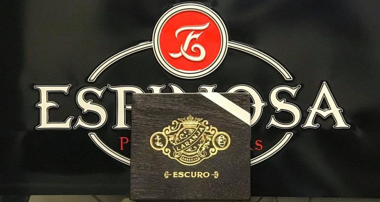 Espinosa Laranja Reserva Escuro box closed