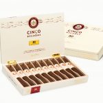 Joya de Nicaragua Cinco Décadas Fundador cigar box open