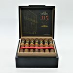 La Aurora 115 Anniversary cigar box open