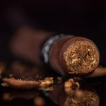 Joya Black Nocturno cigar head cut cap