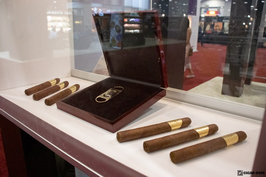 La Flor Dominicana 25th Anniversary display IPCPR 2019