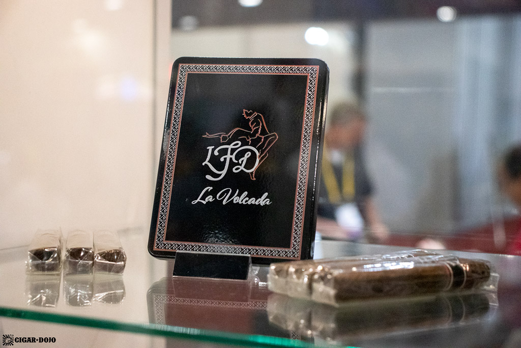 La Flor Dominicana La Volcada Petite cigars IPCPR 2019