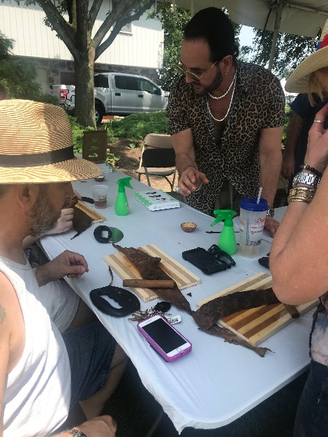Michael Giannini cigar-rolling seminar