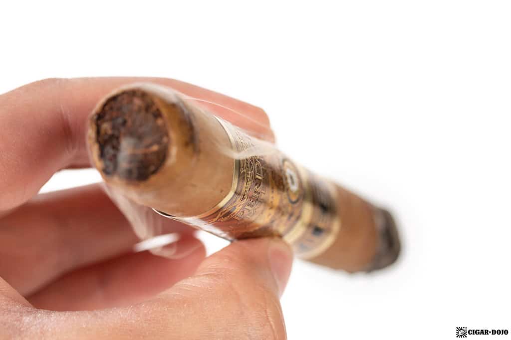 Perdomo ESV Connecticut Imperio cigar smoking