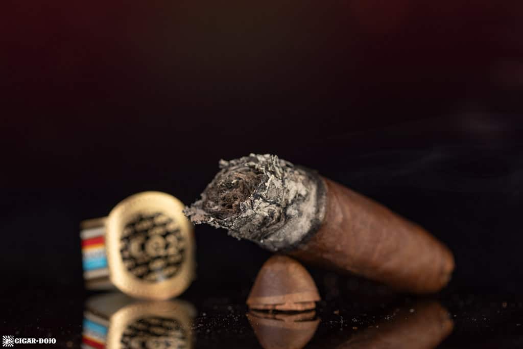 Tatuaje CQ2 cigar nub finished