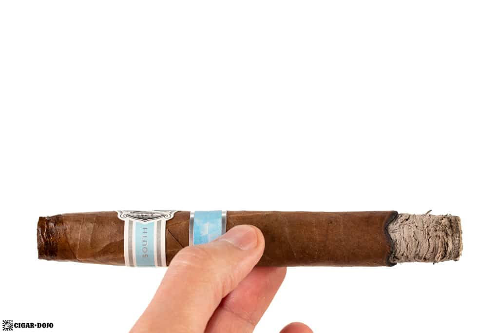 AVO Regional South Edition cigar ash