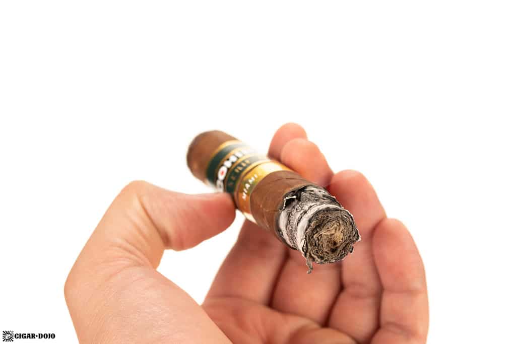 Cohiba Serie M cigar smoking