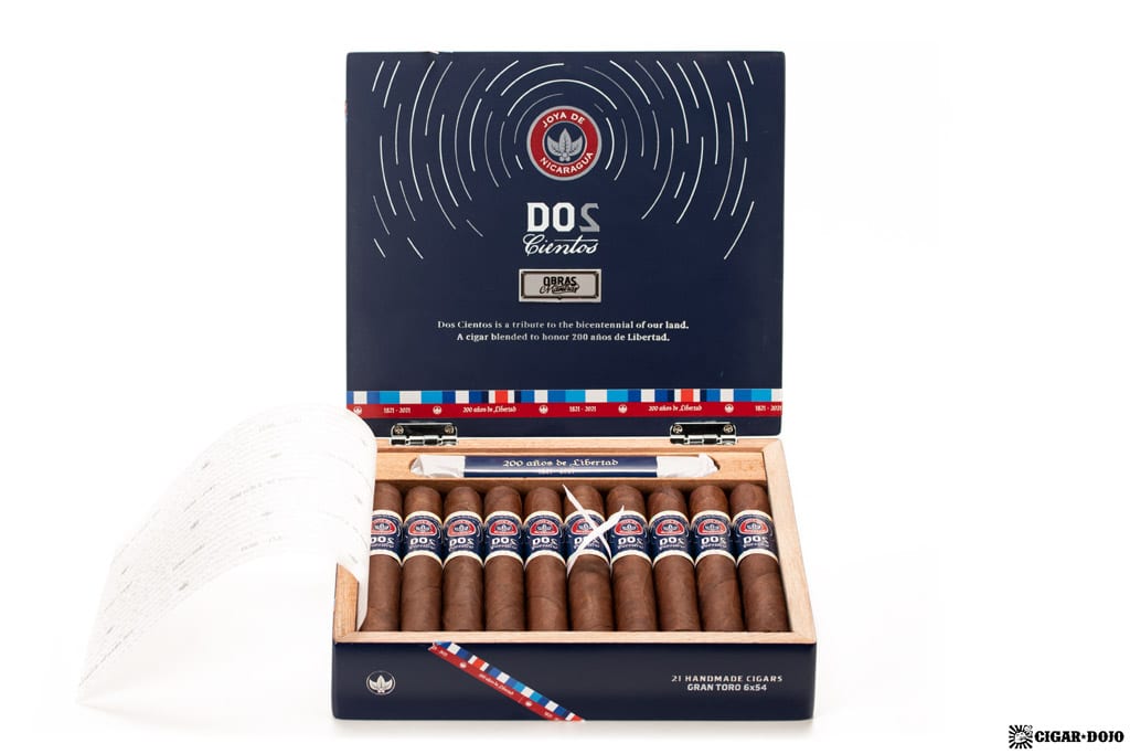 Joya de Nicaragua Dos Cientos box open