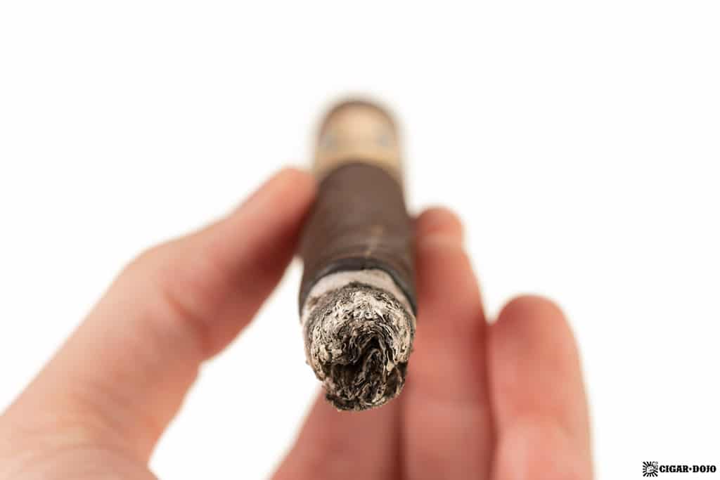 Drew Estate Undercrown 10 Factory Floor Edition cigar ash