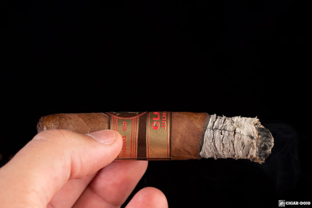 JRE Aladino Classic Toro cigar