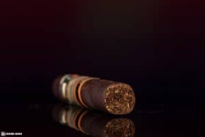 Alec Bradley Double Broadleaf Robusto cigar foot