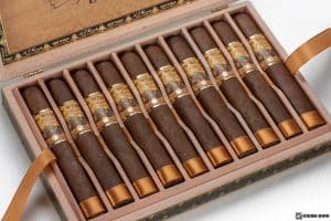 AJF New World Dorado Toro cigars in box