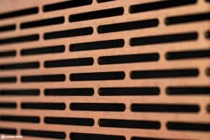 Raching MON800A cigar humidor interior cedar grille closeup