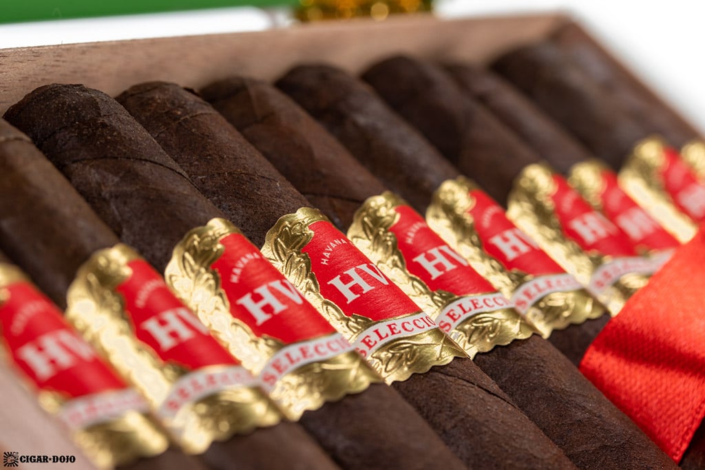 HVC Selección No. 1 Esenciales cigars in box