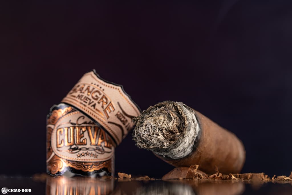 Casa Cuevas Sangre Nueva Robusto cigar nub finished