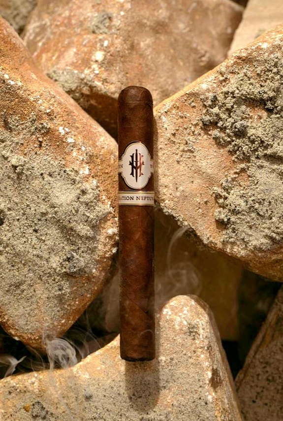 Hooten & Young Operation Neptune Spear cigar