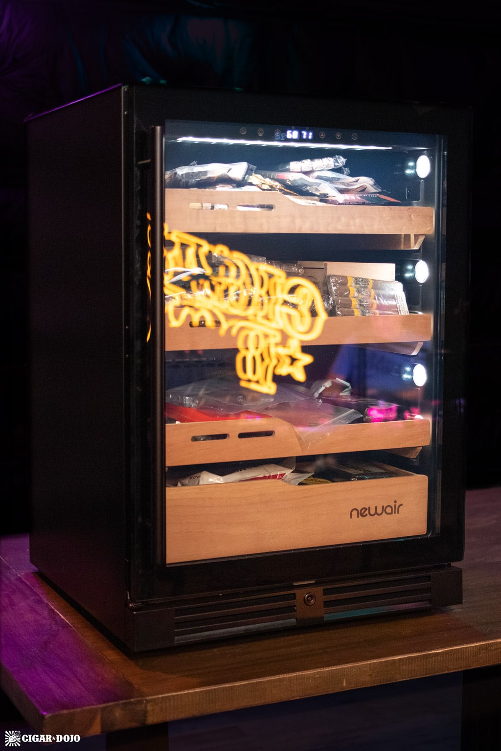 Newair NCH1K5BK00 1500 count humidor front door closed