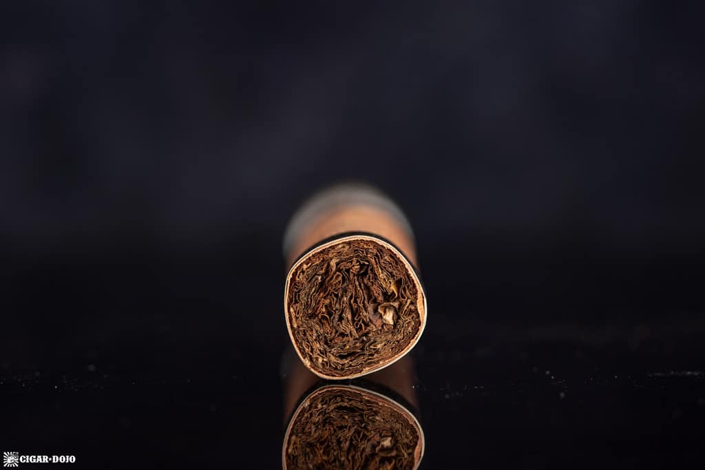 La Aurora 120 Anniversary Robusto cigar foot