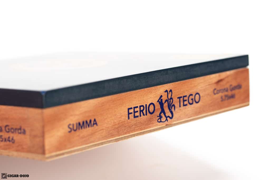 Ferio Tego Summa Corona Gorda cigar box front