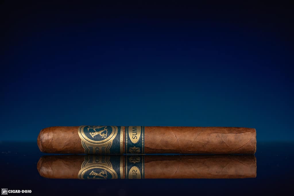 Ferio Tego Summa Corona Gorda cigar side view
