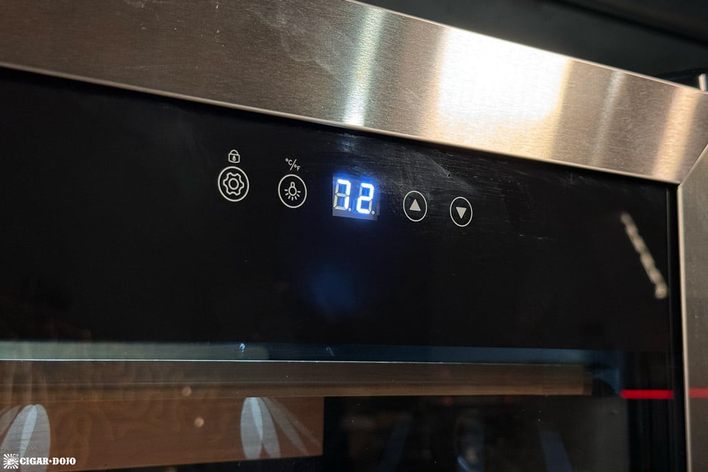NewAir x Boveda NCH500SSB0 humidor display panel closeup