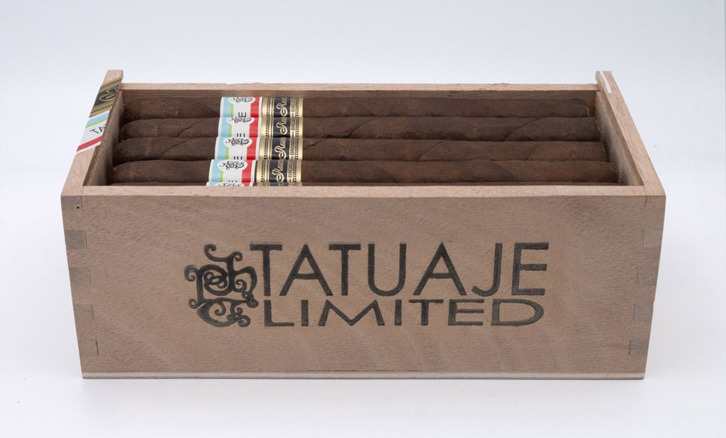 Tatuaje LLE Broadleaf Reserva cigar box open