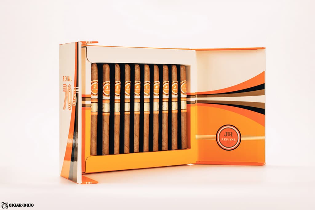 JR Revival 70s cigar box open
