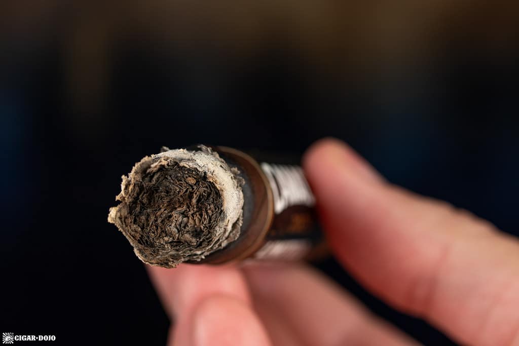 Camacho Limited Edition 2025 cigar ash