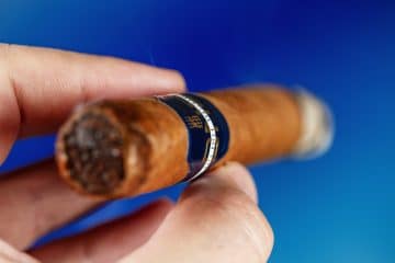 Alec Bradley Do Not Disturb DND Toro cigar review