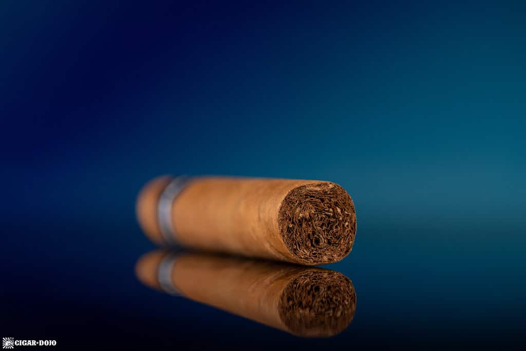 Alec Bradley Do Not Disturb DND Toro cigar foot