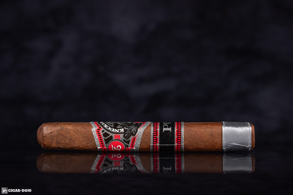Espinosa Knuckle Sandwich Puro Nicaragua Robusto cigar side view