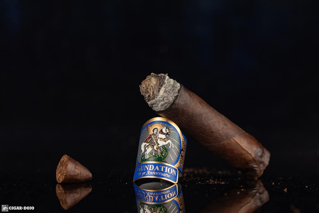 Foundation 10 Year Aniversario cigar nub finished