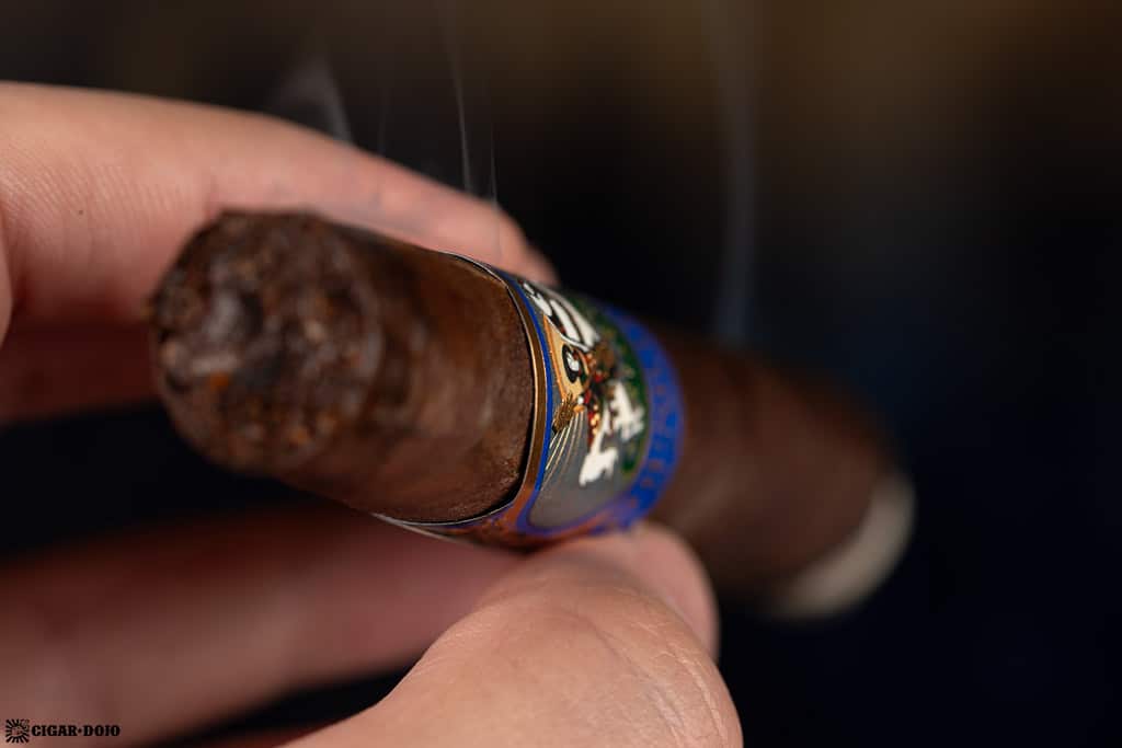 Foundation 10 Year Aniversario cigar smoking